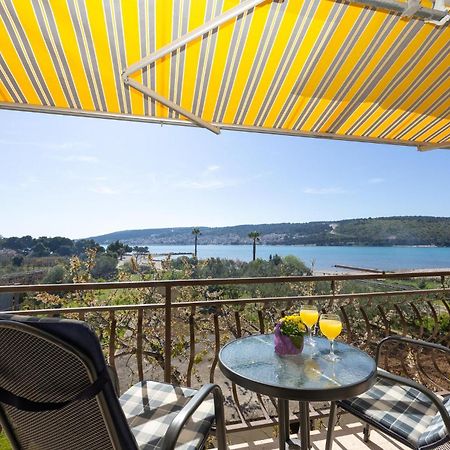 Beautiful Apartment In Trogir With Wifi Exterior photo