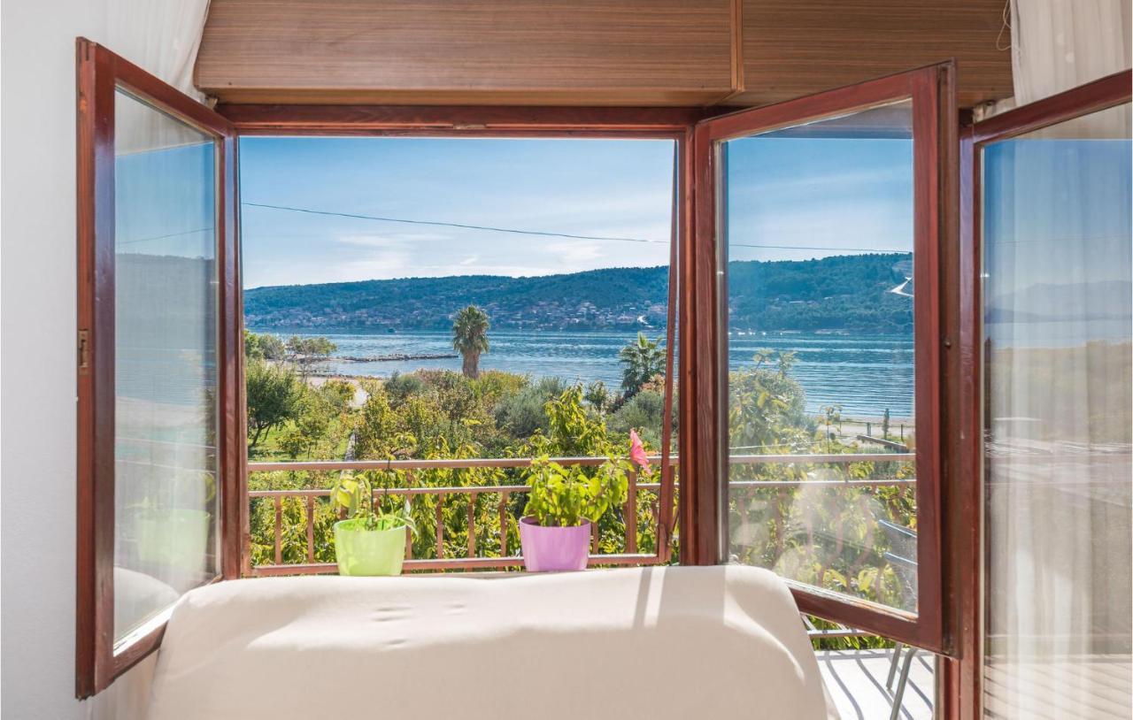 Beautiful Apartment In Trogir With Wifi Exterior photo