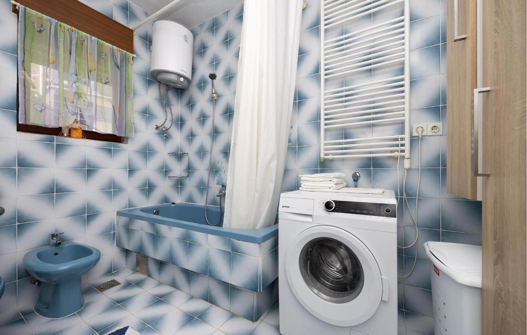 Beautiful Apartment In Trogir With Wifi Exterior photo