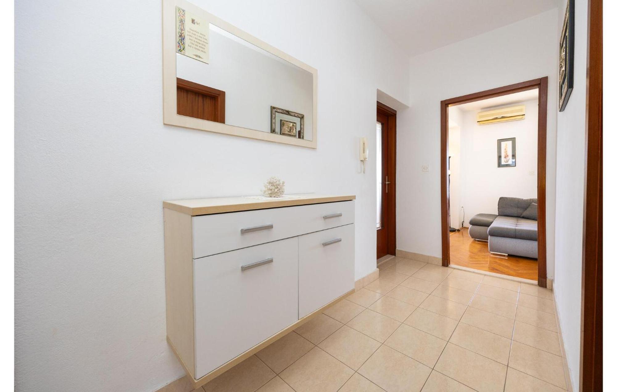 Beautiful Apartment In Trogir With Wifi Exterior photo